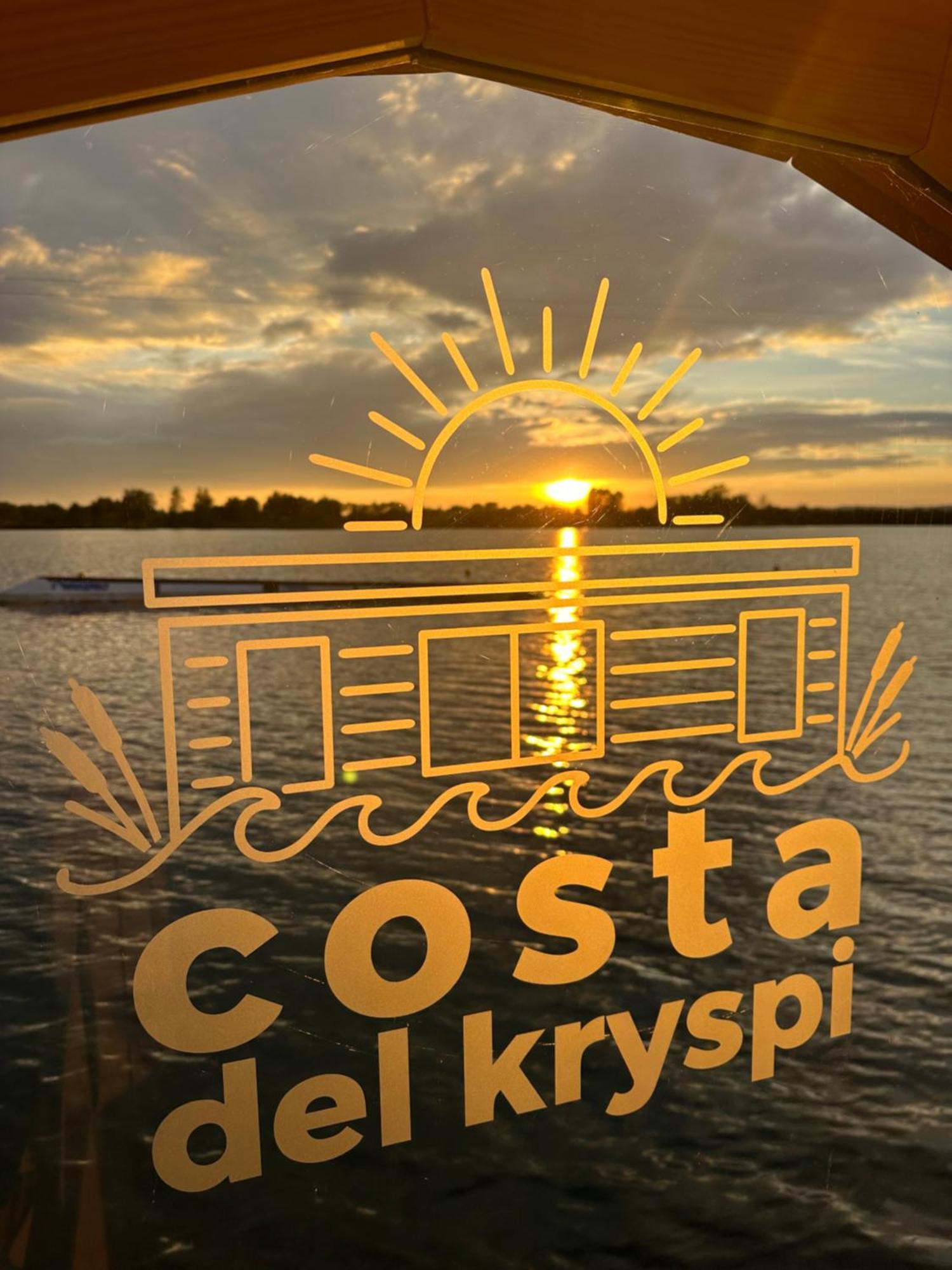 Apartment Costa Del Kryspi Caloroczne Na Wodzie
